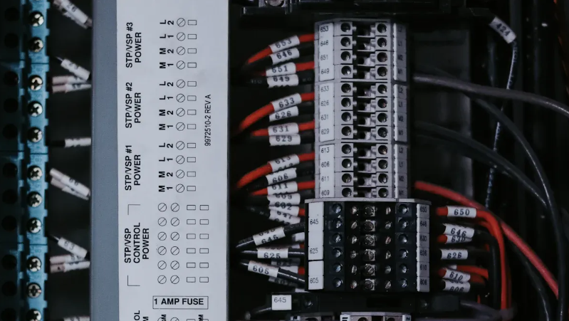 自动功率因数控制器